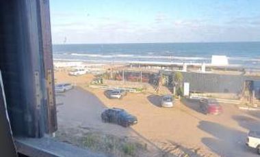 En Pinamar | Dúplex pleno centro frente al mar!