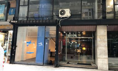 EXCELENTE LOCAL EN ALQUILER EN MICROCENTRO, EN 2 PLANTAS, DOBLE ALTURA. IMPECABLE.