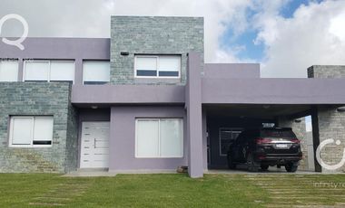 Casa en Costa Esmeralda - Deportiva I