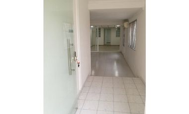 VENDO AMPLIA CASA EN LA FONTANA, CHANIS