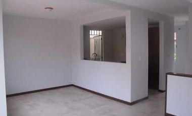 casa en venta en hacienda el castillo. Cod V107718