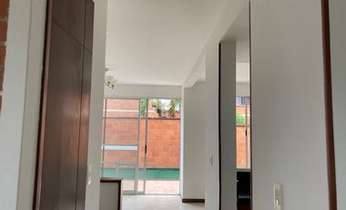 casa en venta en hacienda el castillo. Cod V107718