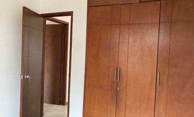 casa en venta en hacienda el castillo. Cod V107718