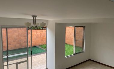 casa en venta en hacienda el castillo. Cod V107718