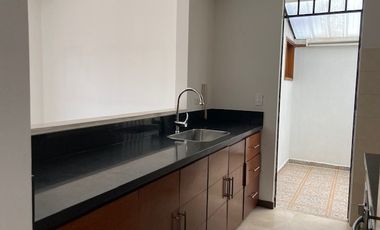 casa en venta en hacienda el castillo. Cod V107718