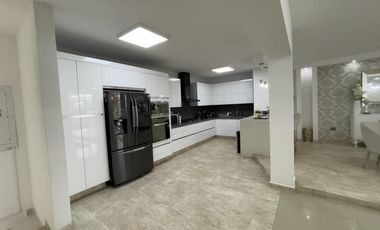 CASA CONDOMINIO en VENTA en Los Patios Vía Los Patios
