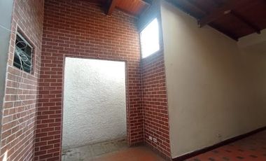 ARRIENDO de LOCALES en MEDELLIN