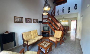 Excelente duplex en  Costa Azul, ideal vivienda permanente