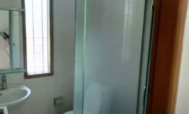 DISEWAKAN RUMAH NYAMAN DAN SEJUK EKLUSIF @ SETRADUTA BANDUNG