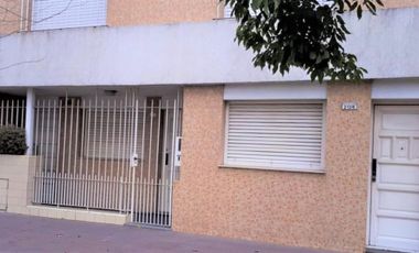 PH 3 Amb. + Dpto. Al Fondo con Patio y Parque