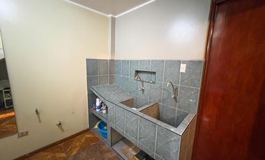 SE VENDE CASA COMERCIAL EN AVENIDA - CARABAYLLO