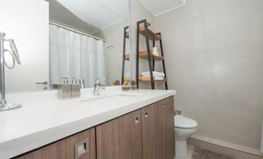 Vista despejada al Parque Araucano | Disponible desde 01 de junio