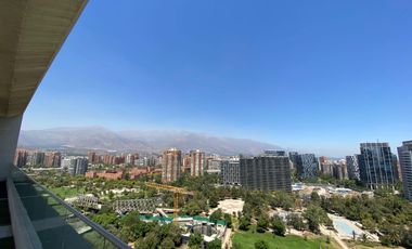Vista despejada al Parque Araucano | Disponible desde 01 de junio