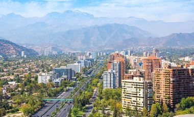 Vista despejada al Parque Araucano | Disponible desde 01 de junio