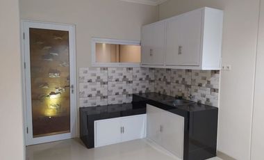 Disewakan Rumah Aleria Park Bsd City Tangerang 2 Lantai Lokasi Strategis Siap Huni