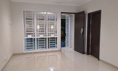 Disewakan Rumah Aleria Park Bsd City Tangerang 2 Lantai Lokasi Strategis Siap Huni