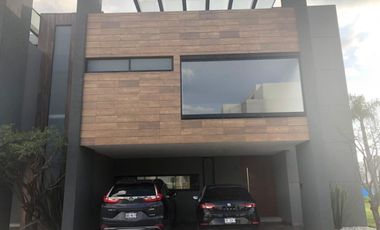 Casa en Venta ParqueNayarit, Lomas de Angelopolis, Cascatta