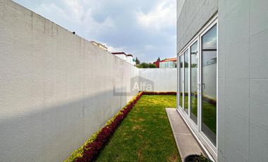 Residencia de 4 habitaciones en la Providencia Metepec