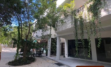 Local comercial doble altura en  venta en Aldea Zama Tulum