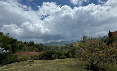 lote en venta en cerros de fizebad. Cod V400546
