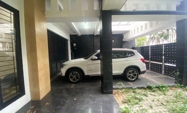 Rumah 2 Lantai Full Furnished Disewakan Cocok untuk Kantor di Mendawai Kramat Pela Kebayoran Baru Jaksel
