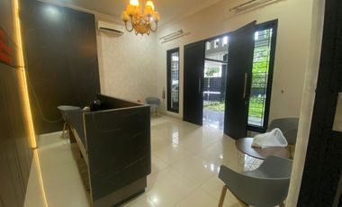 Rumah 2 Lantai Full Furnished Disewakan Cocok untuk Kantor di Mendawai Kramat Pela Kebayoran Baru Jaksel