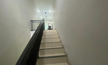 Rumah 2 Lantai Full Furnished Disewakan Cocok untuk Kantor di Mendawai Kramat Pela Kebayoran Baru Jaksel