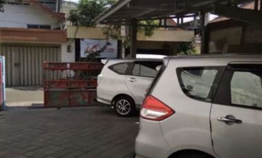 *Dijual lahan buat tempat parkir mobil ada rumahnya Kupang panjaan sawahan Surabaya*