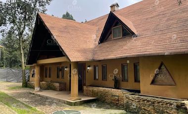 Venta casa en Saint Moritz, Huitzilac - V325