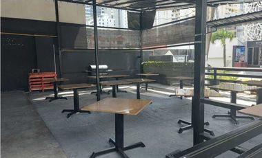 ALQUILER LOCAL IDEAL PARA RESTAURANT 400 M2 DOS CAMPANAS INDUSTRIALES