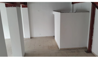 SE VENDE LOCAL CERCA DE VIA ESPAÑA PLANTA BAJA