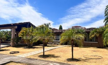 Oportunidad! Se Vende Hermosa Casa en Cubitá, Chitré