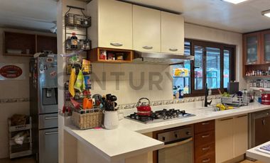 CASA EN VENTA, 4D+3B, LO BARNECHEA