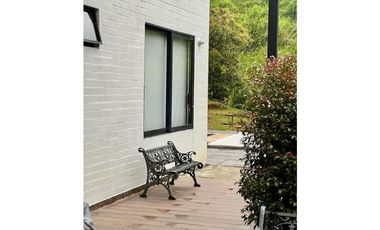 Casa Campestre en venta en Las Palmas Envigado