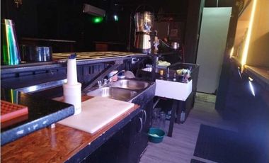 Se Vende Restaurante de 4 Ambiente en Bella Vista