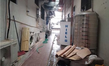 Se Vende Restaurante de 4 Ambiente en Bella Vista
