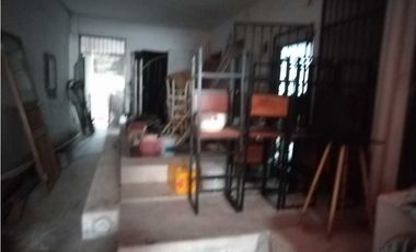 Se Vende Restaurante de 4 Ambiente en Bella Vista