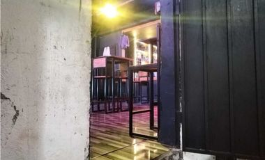 Se Vende Restaurante de 4 Ambiente en Bella Vista