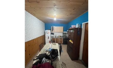 AZURDUY 1268 entre Ramón Lista y Del Colegio