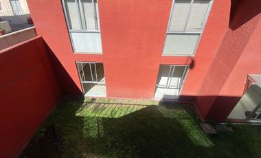 Con jardín propio, cerca Santa Fe, Oportunidad