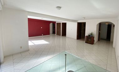 Con jardín propio, cerca Santa Fe, Oportunidad