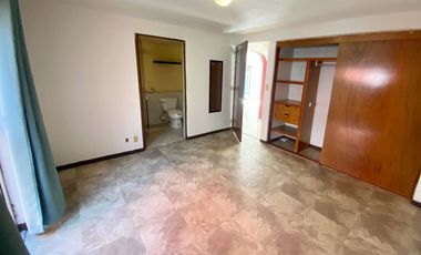 Con jardín propio, cerca Santa Fe, Oportunidad