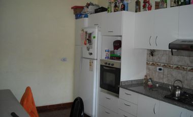 CASA 6 AMBIENTES CON LOCAL SAN JUSTO