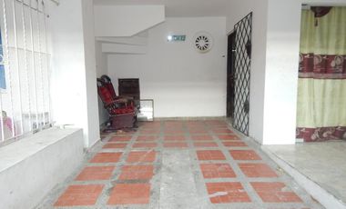 casa en venta en los robles. Cod V89126