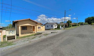 ALQUILO  CASA EN DAVID