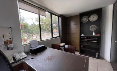 Excelente Bodega Comercial, Nave Industrial. Con Uso de Suelo Amplio