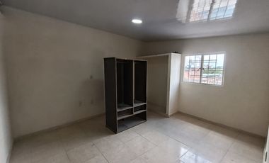 apartamento en arriendo en el centro. Cod A125819