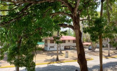 APARTAMENTO CON VISTA AL PARQUE, CLAYTON TOWER LINEA BLANCA