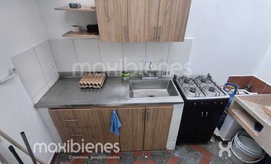 casa en arriendo en la castellana. Cod A68504