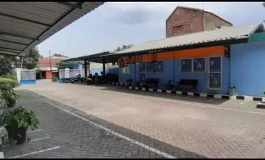 gedung olahraga bekasi barat milik keluarga Bulutangkis dan futsal luas 4440 m2 SHM